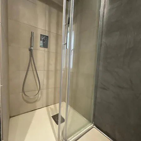 Luxory Center - Bilocale In Centro Storico In Palazzo D'epoca In Zona Pedonale Vicino Metro Vittoria * 布雷西亚