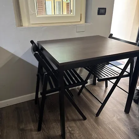 Luxory Center - Bilocale In Centro Storico In Palazzo D'epoca In Zona Pedonale Vicino Metro Vittoria *