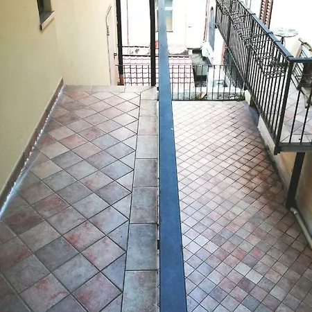 Apartamento Luxory Center - Bilocale In Centro Storico In Palazzo D'epoca In Zona Pedonale Vicino Metro Vittoria *