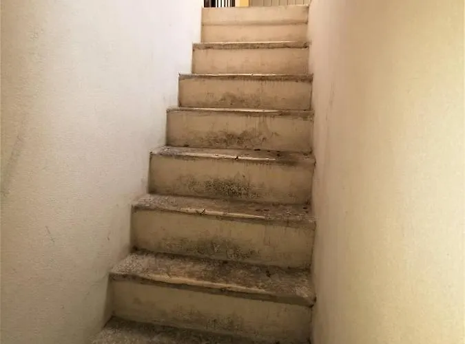 Luxory Center - Bilocale In Centro Storico In Palazzo D'epoca In Zona Pedonale Vicino Metro Vittoria Appartement