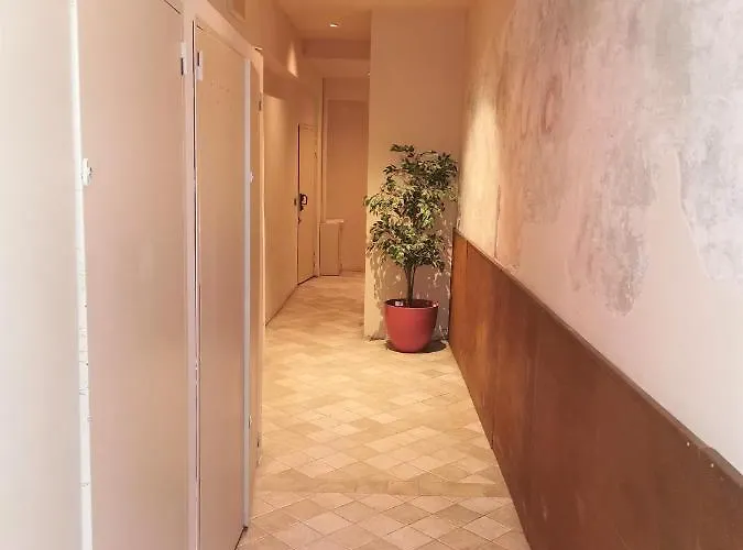 Apartment Luxory Center - Bilocale In Centro Storico In Palazzo D'epoca In Zona Pedonale Vicino Metro Vittoria