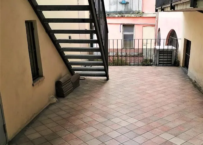 Appartement Luxory Center - Bilocale In Centro Storico In Palazzo D'epoca In Zona Pedonale Vicino Metro Vittoria