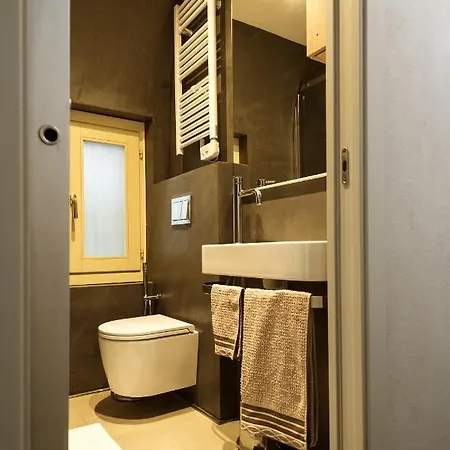 Apartamento Luxory Center - Bilocale In Centro Storico In Palazzo D'epoca In Zona Pedonale Vicino Metro Vittoria