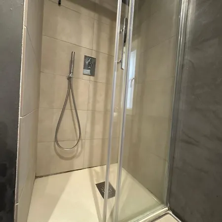 Apartamento Luxory Center - Bilocale In Centro Storico In Palazzo D'epoca In Zona Pedonale Vicino Metro Vittoria